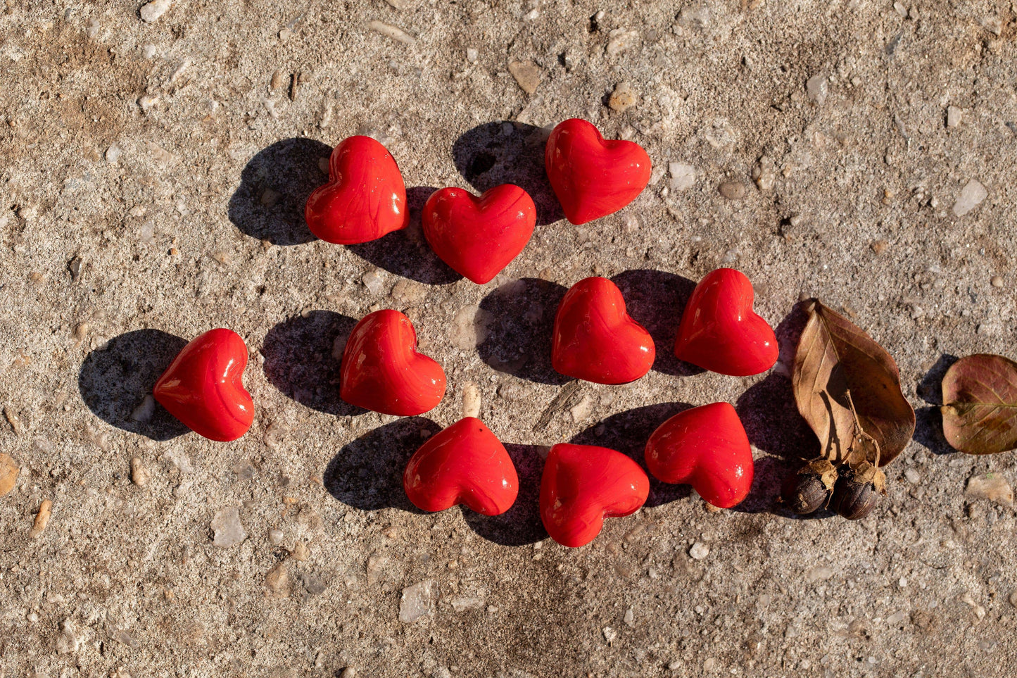 GIV Glass Pocket Hearts - Choose From Three Color Schemes $4