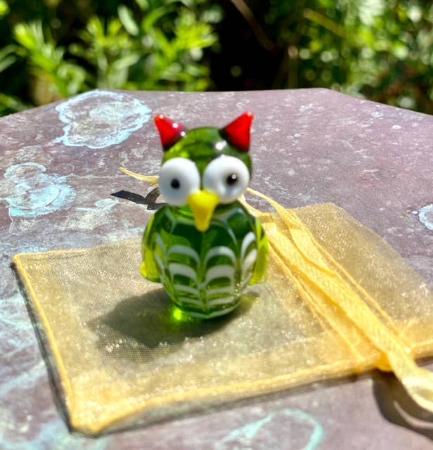 GIV Glass Owl Sitter Miniature Sitter Collectible $8