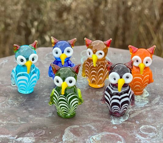 GIV Glass Owl Sitter Miniature Sitter Collectible $8